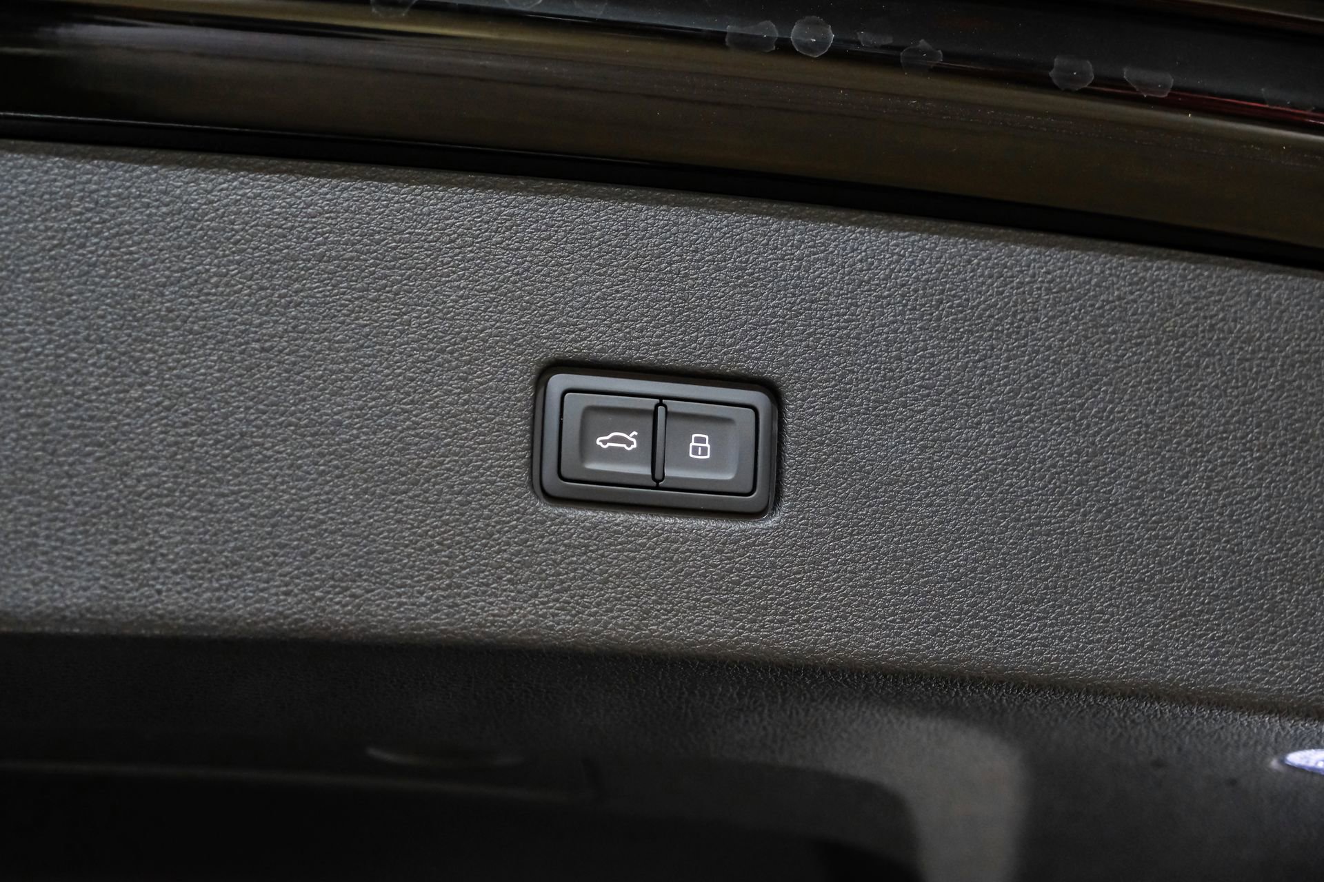 Used 2023 Audi Q8 Premium Plus w/ Premium Plus Package image 58