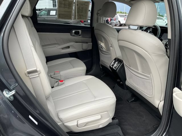 Used 2023 Kia Sorento SX AWD/4WD image 22
