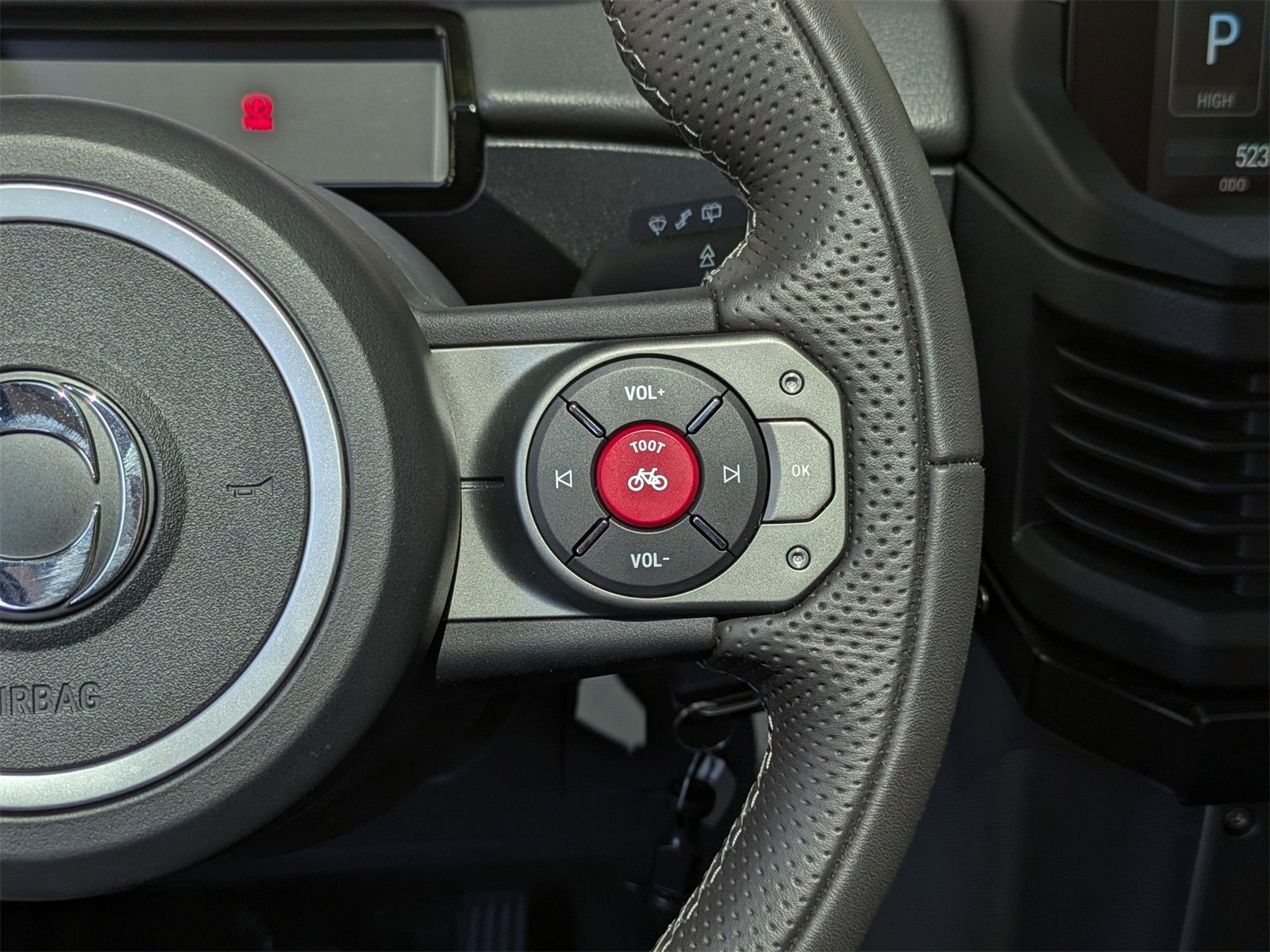 Used 2024 INEOS Grenadier image 14