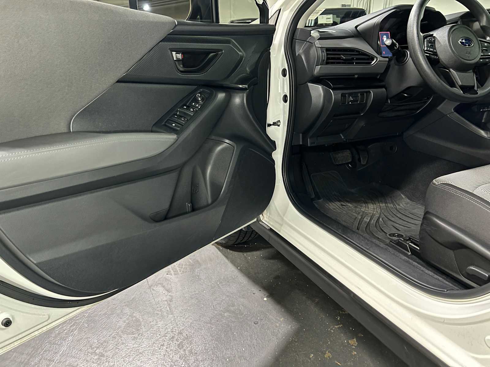 Used 2024 Subaru Crosstrek 2.0i Premium AWD/4WD image 19