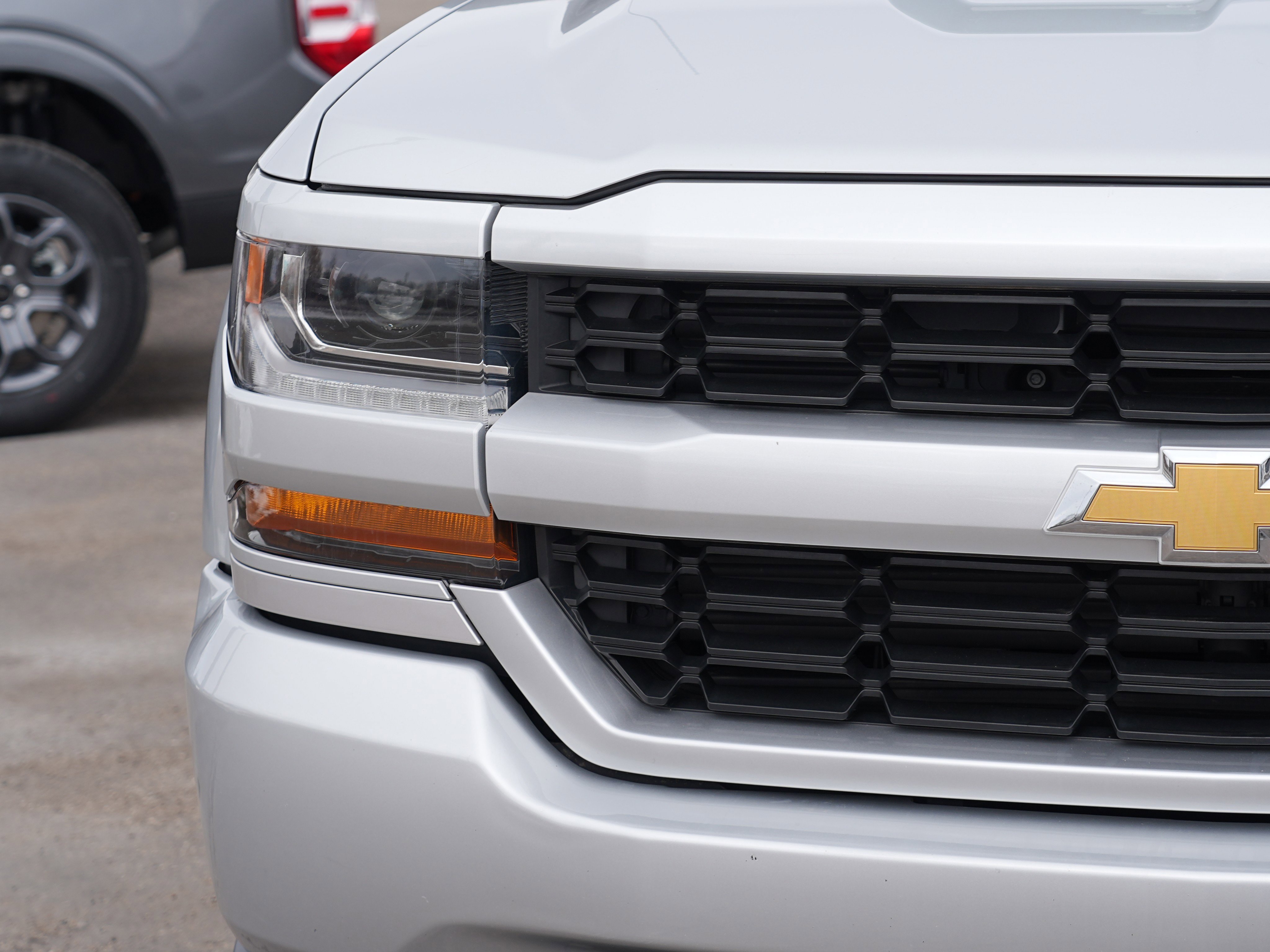 Used 2017 Chevrolet Silverado 1500 Custom image 11