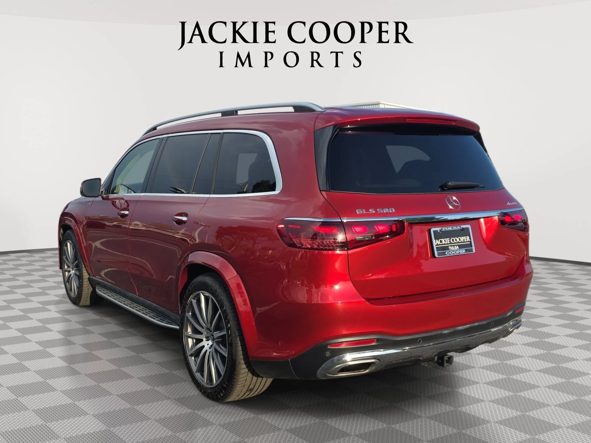 Used 2024 Mercedes-Benz GLS 580 4MATIC image 7