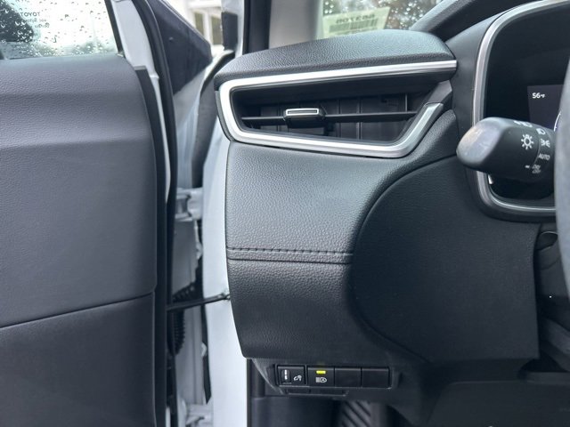 Used 2023 Toyota Corolla Cross XLE image 26