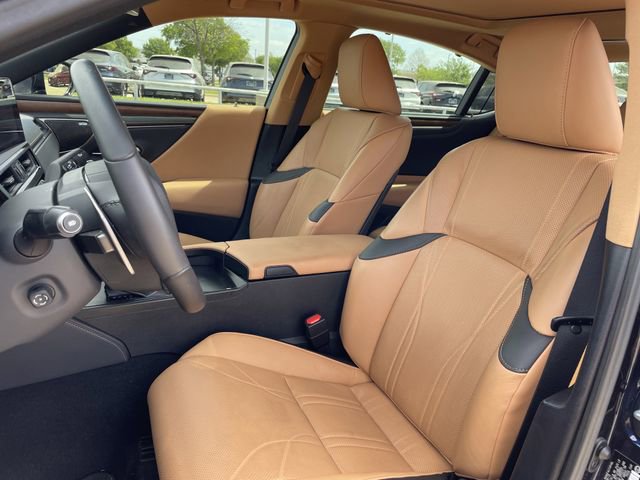 Used 2025 Lexus ES 350 Ultra Luxury w/ Accessory Package (Z2) image 25