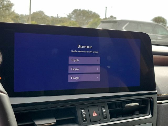 Used 2024 Lexus ES 300h Ultra Luxury w/ Accessory Package (Z2) image 24