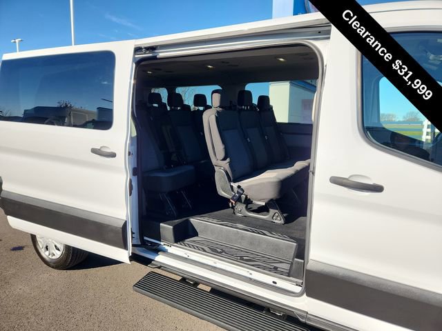 Used 2023 Ford Transit 350 XLT image 22