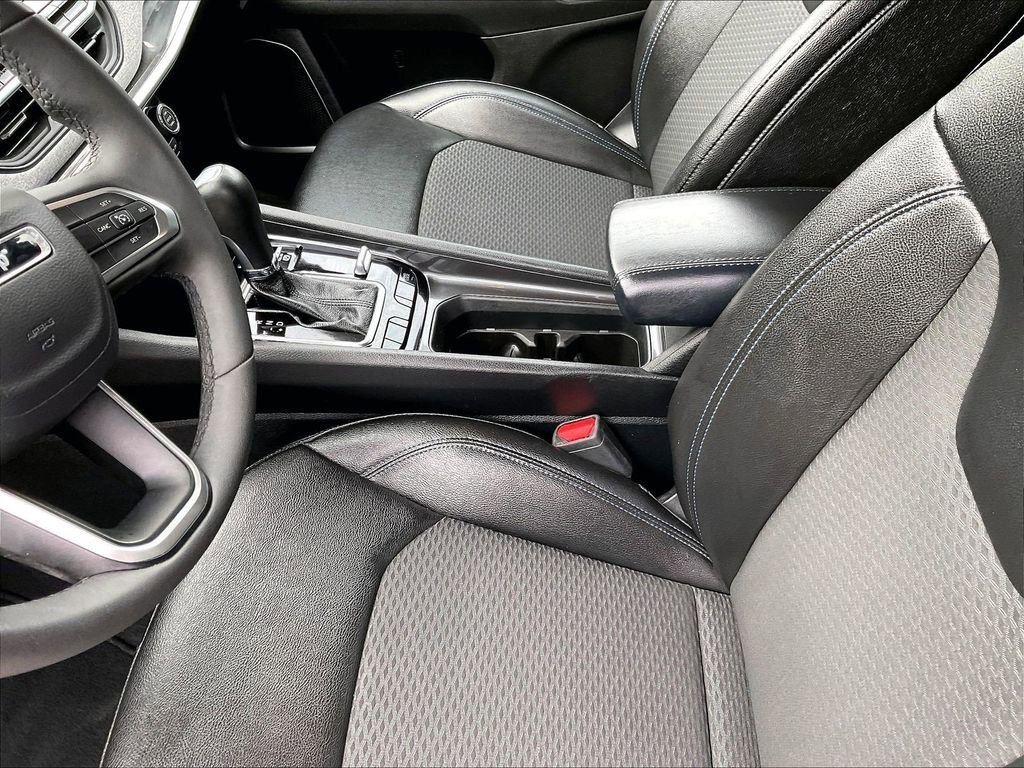 Used 2024 Jeep Compass Latitude AWD/4WD image 20