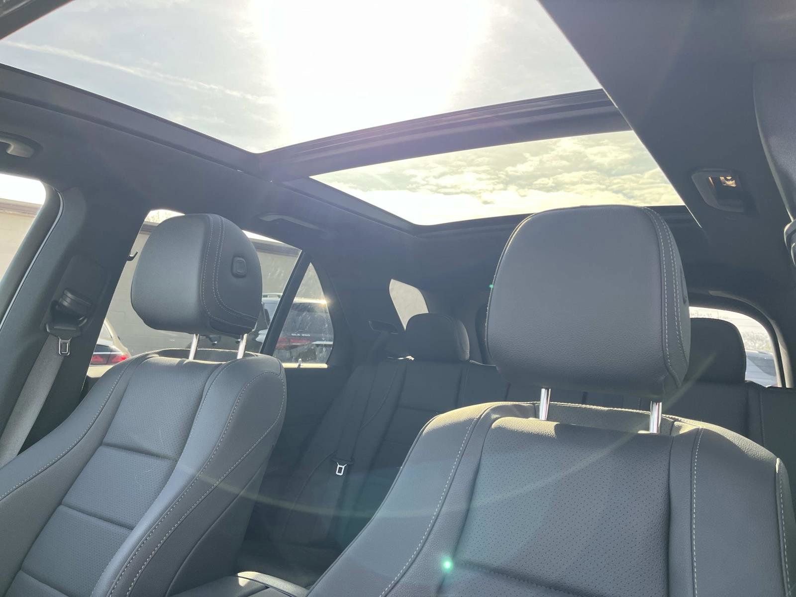 Used 2025 Mercedes-Benz GLE 350 4MATIC image 24