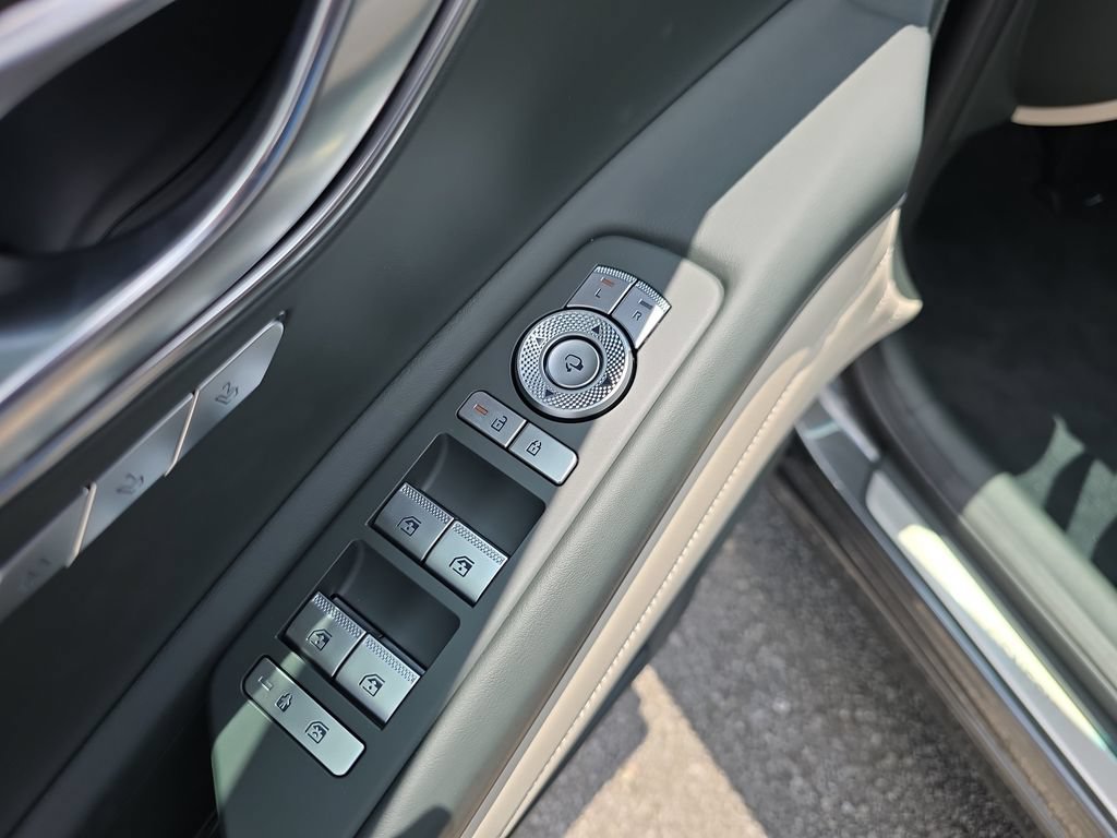 New 2026 Genesis GV80 2.5T Select AWD/4WD image 18