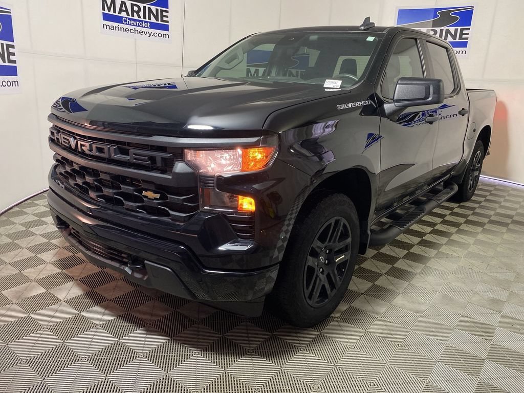 Used 2023 Chevrolet Silverado 1500 Custom AWD/4WD image 14
