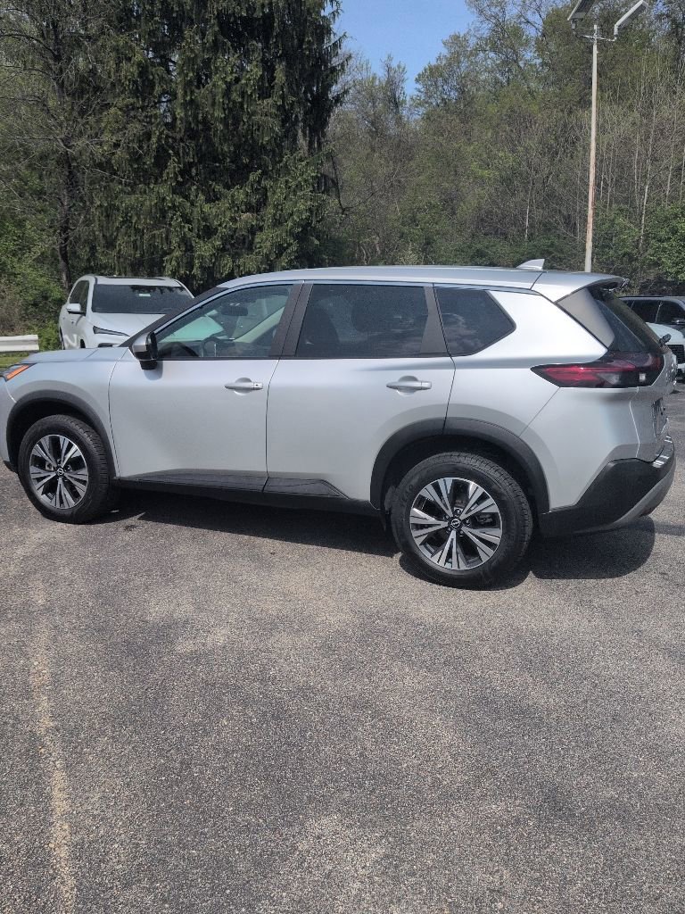 Used 2023 Nissan Rogue SV AWD/4WD image 14