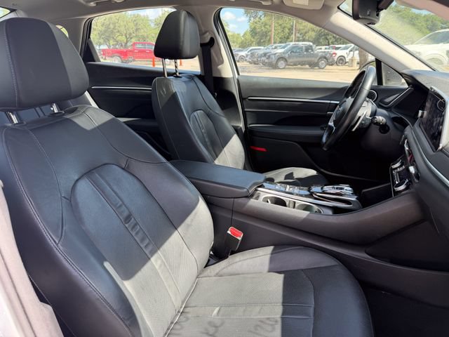 Used 2021 Hyundai Sonata Limited w/ Preferred Accessory Package FWD image 15