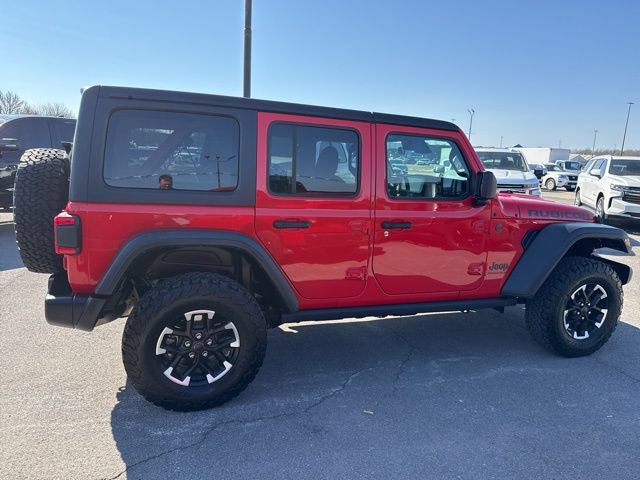 Used 2025 Jeep Wrangler Unlimited Rubicon AWD/4WD image 7