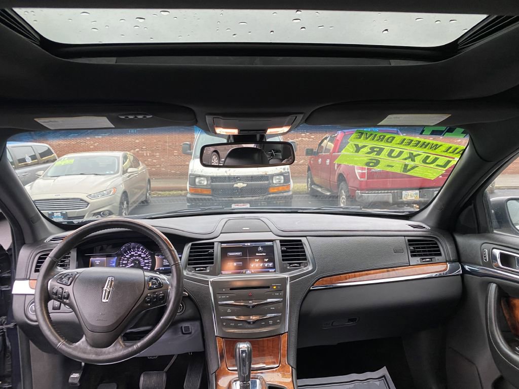 Used 2014 Lincoln MKS AWD w/ Equipment Group 101A image 8