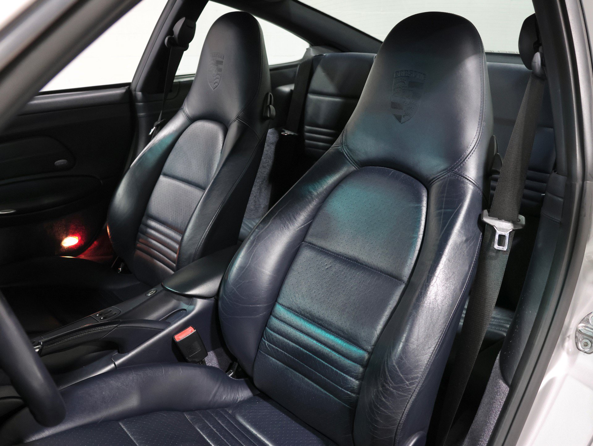 Used 2002 Porsche 911 Turbo AWD/4WD image 24