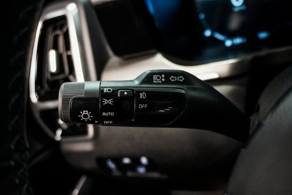 Used 2023 Kia Sorento SX image 21