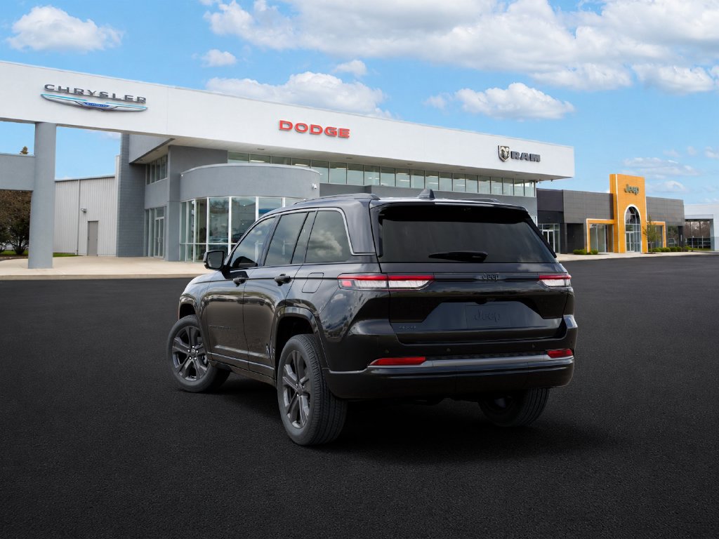 New 2027 Jeep Grand Cherokee Limited AWD/4WD image 3