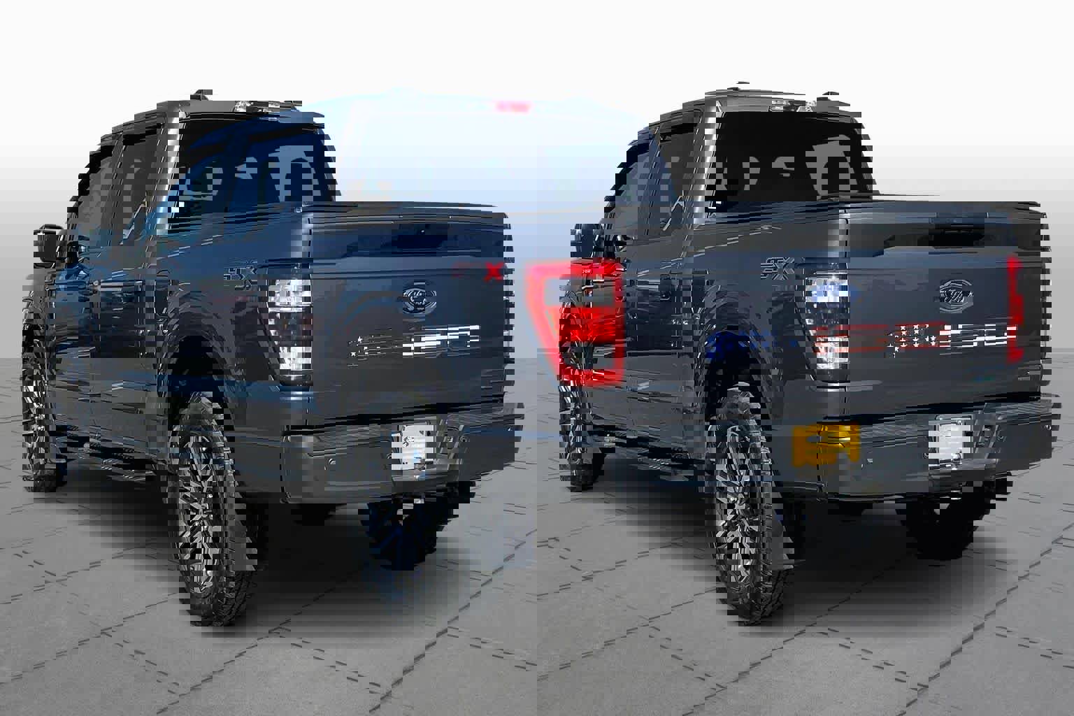 Used 2022 Ford F150 XL w/ STX Appearance Package image 12