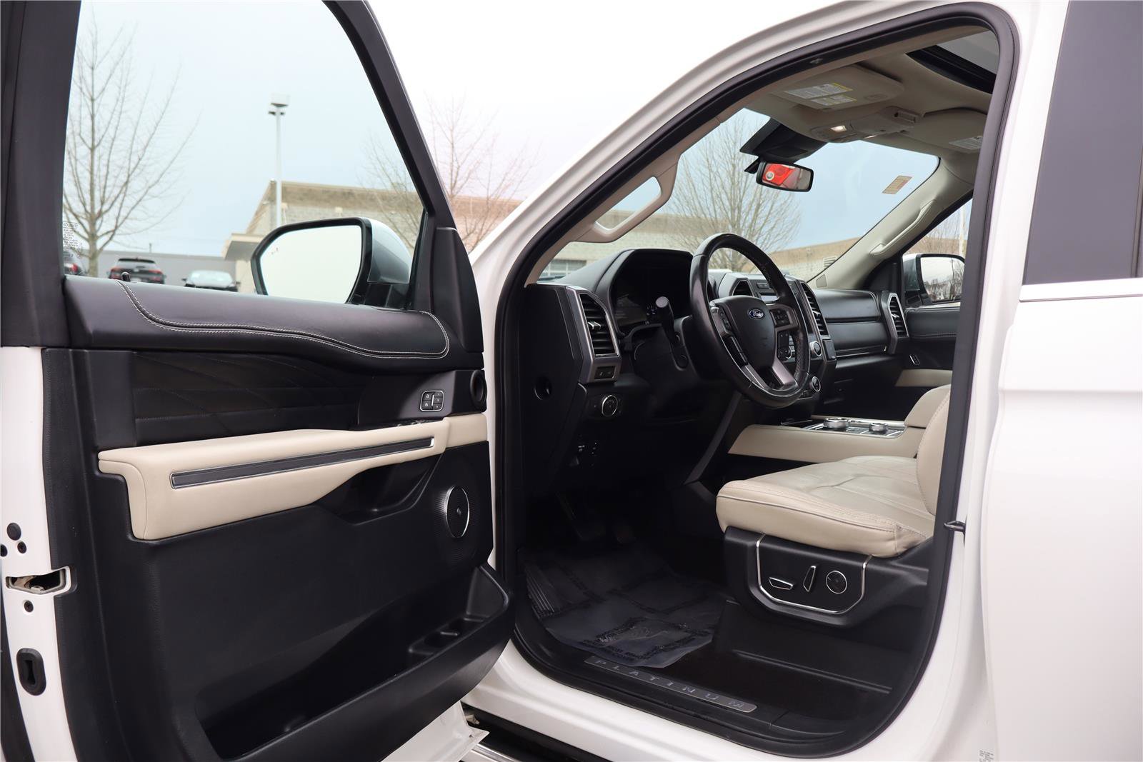 Used 2020 Ford Expedition Max Platinum image 12