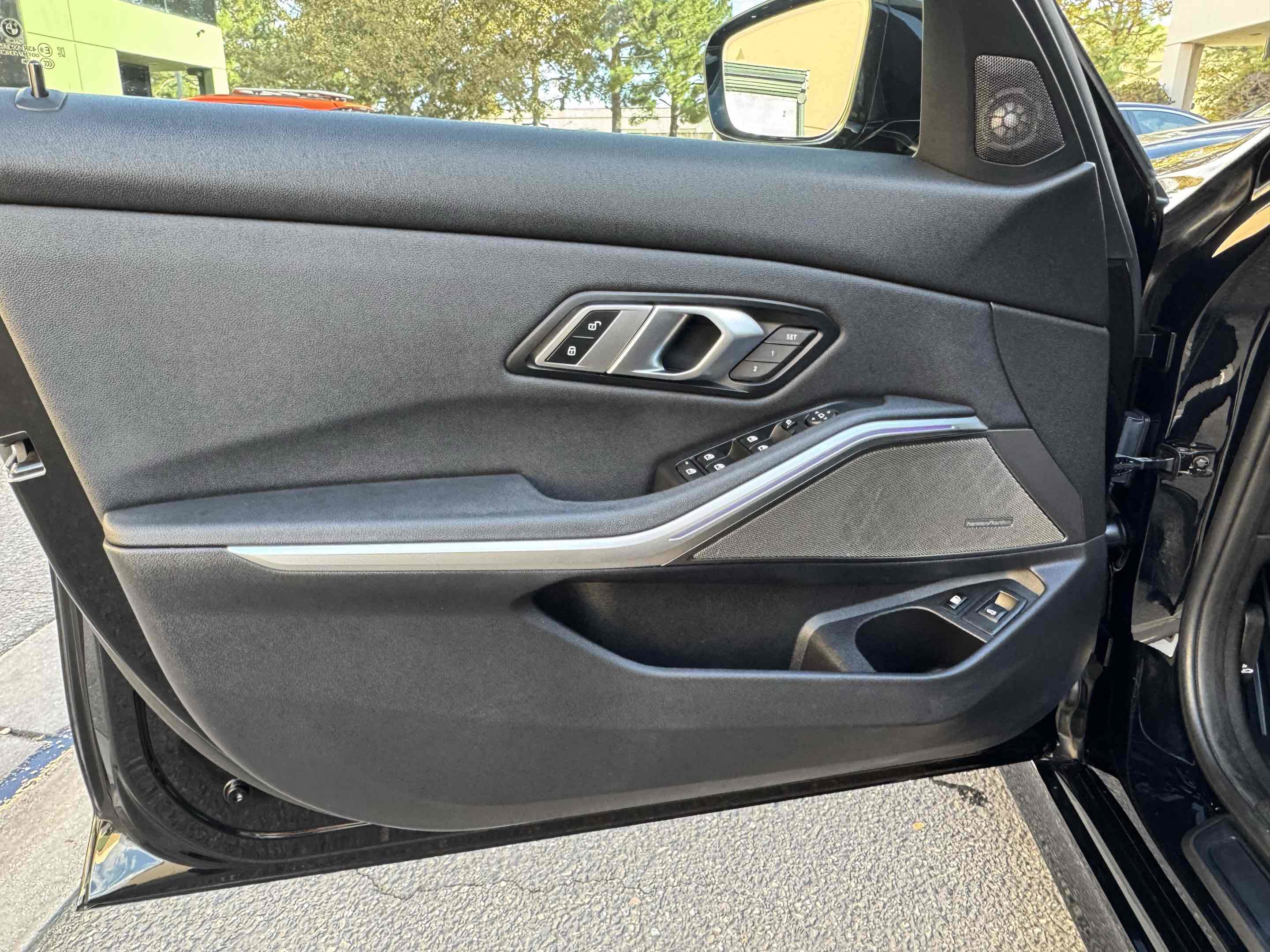 Used 2021 BMW 330e image 70