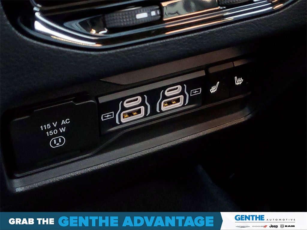 Certified 2024 Jeep Grand Cherokee Limited image 29