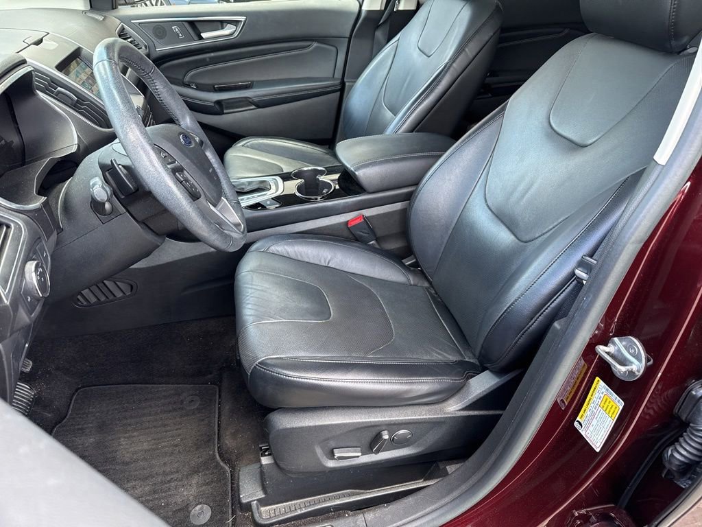 Used 2017 Ford Edge Titanium w/ Equipment Group 301A AWD/4WD image 13