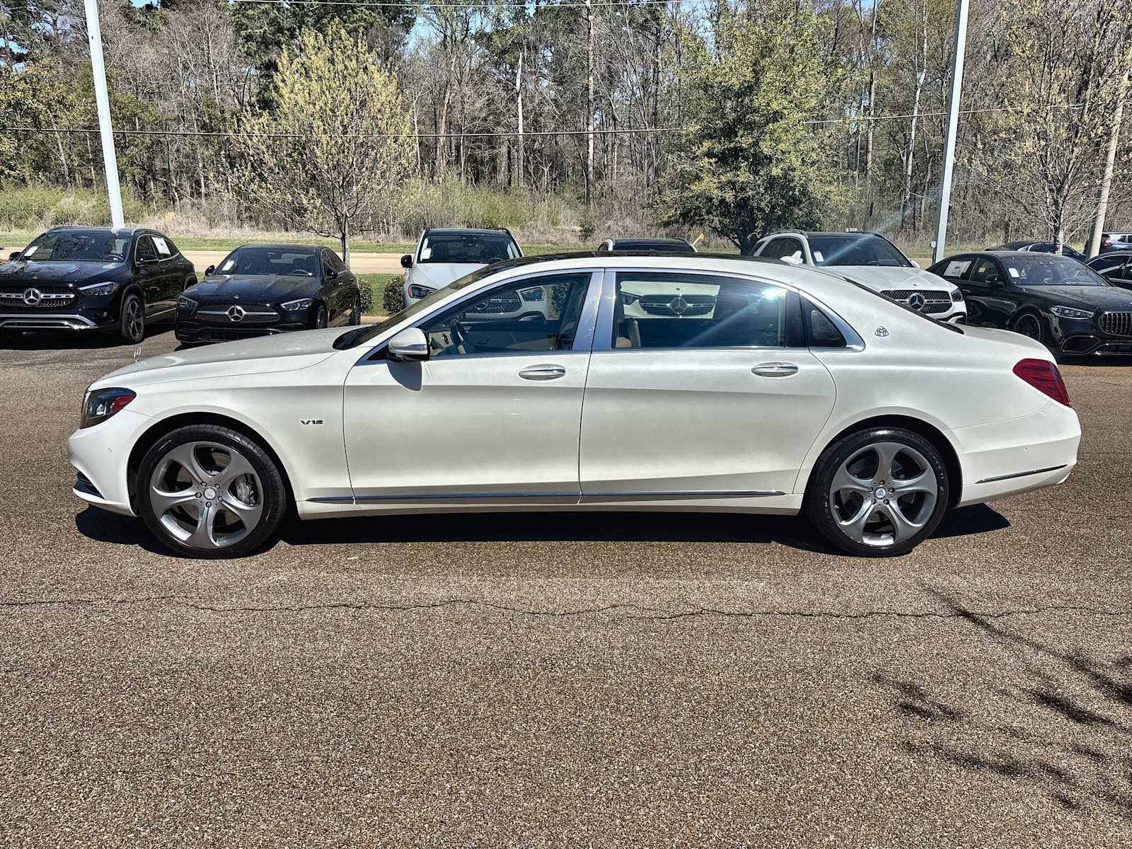 Used 2016 Mercedes-Benz Maybach S 600 image 5