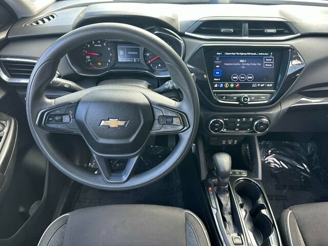 Used 2021 Chevrolet TrailBlazer LT w/ Convenience Package AWD/4WD image 17
