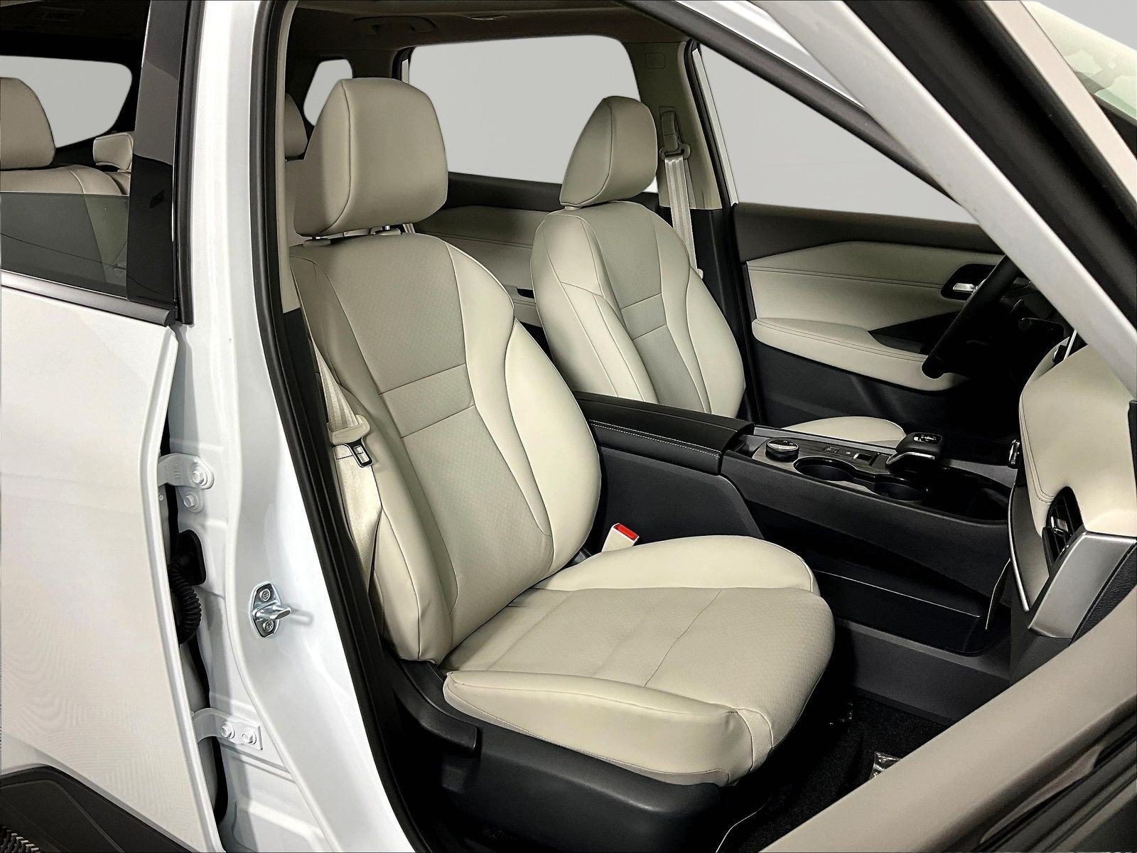 New 2026 Nissan Rogue Dark Armor AWD/4WD image 19