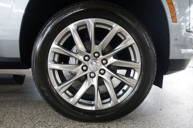 New 2026 Cadillac Escalade ESV Luxury image 29