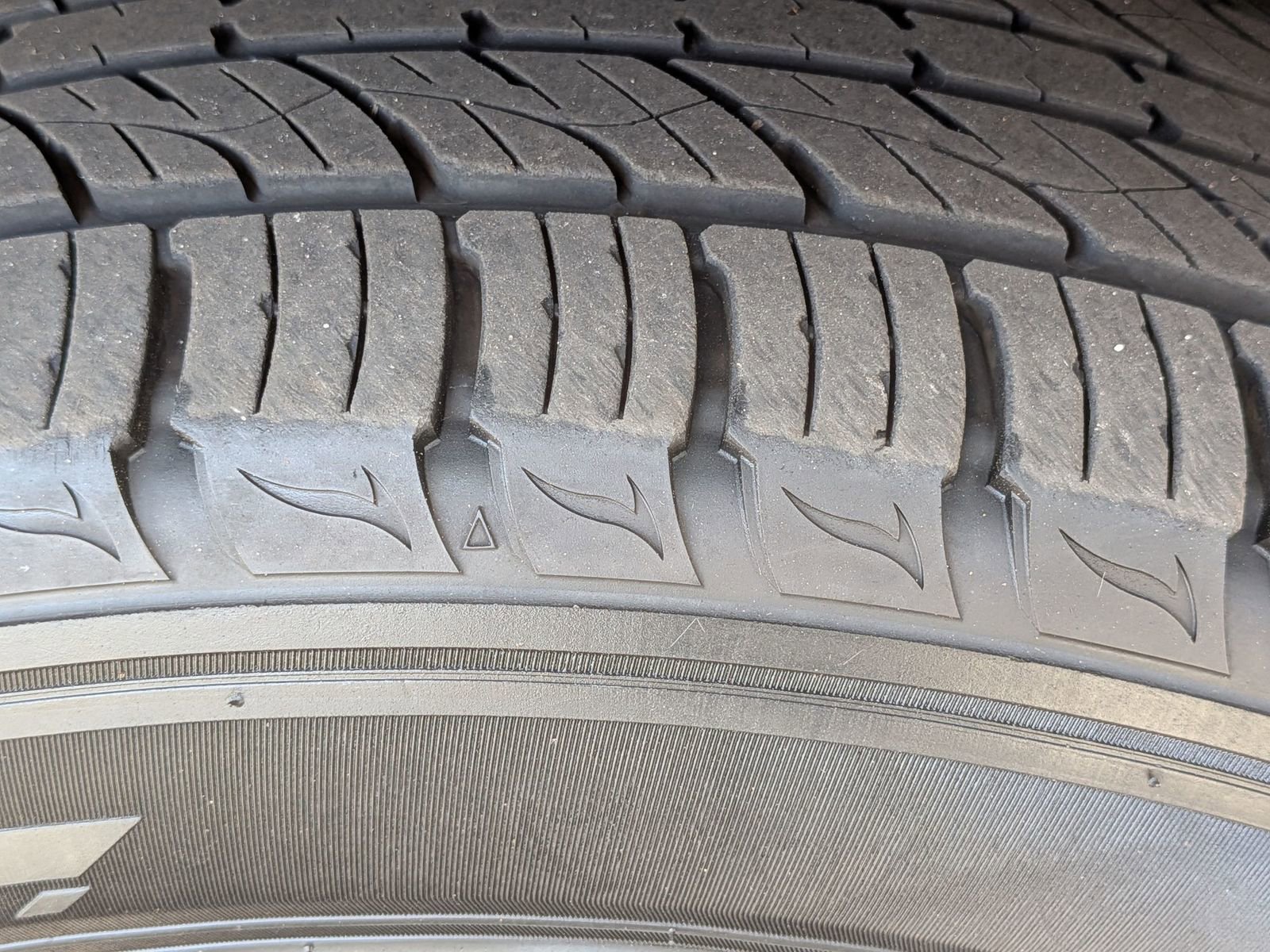 Used 2019 Chevrolet Traverse LT image 11