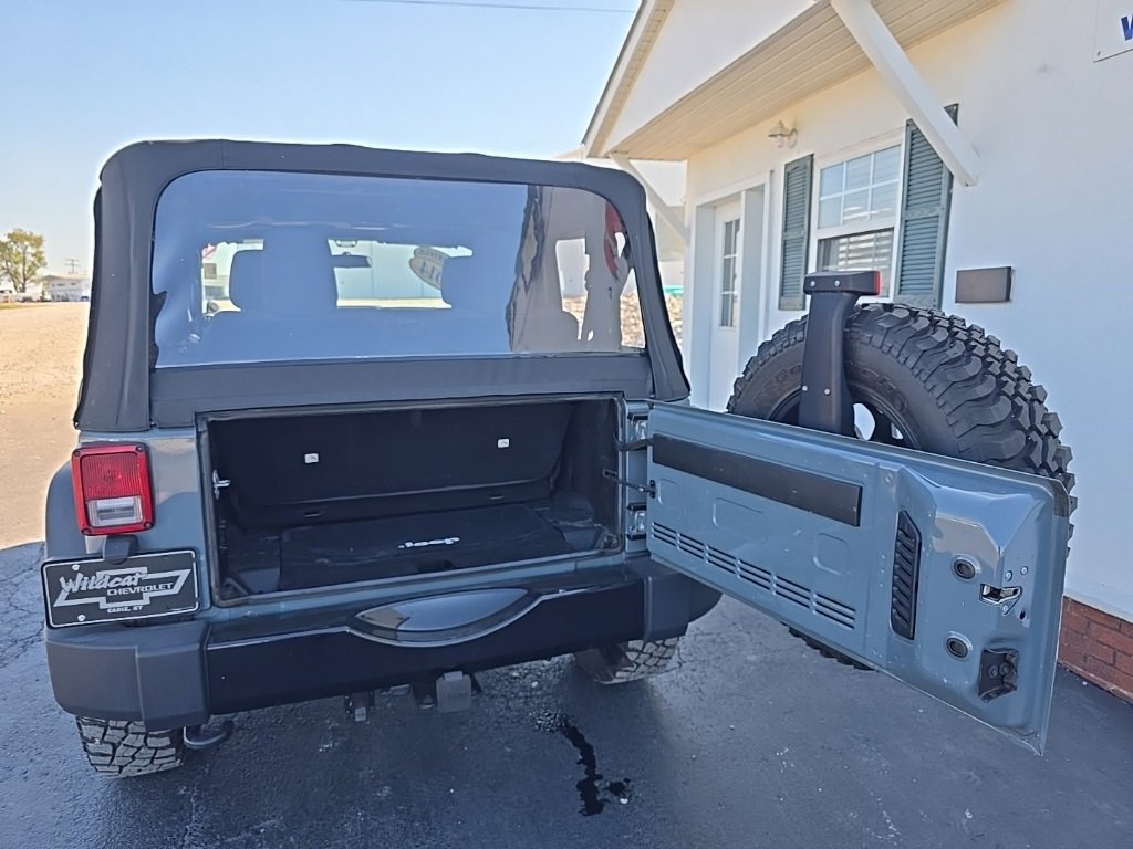 Used 2014 Jeep Wrangler Sport image 16