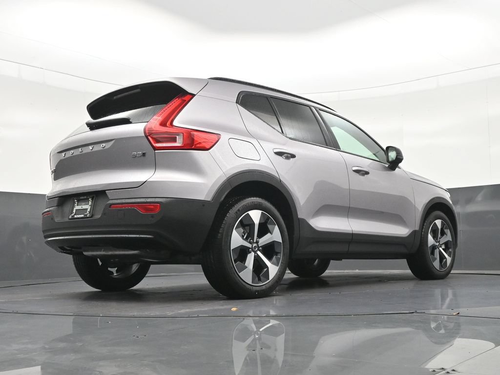 New 2026 Volvo XC40 B5 Plus w/ Protection Package Premier AWD/4WD image 25