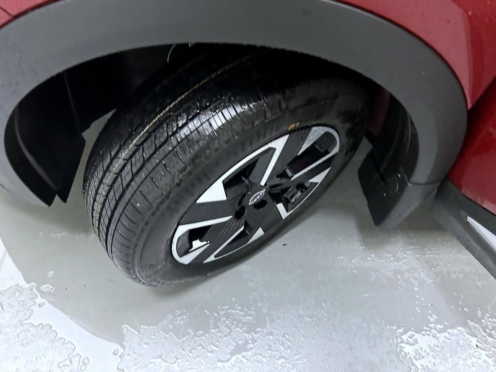 New 2027 Nissan Kicks SV AWD/4WD image 21