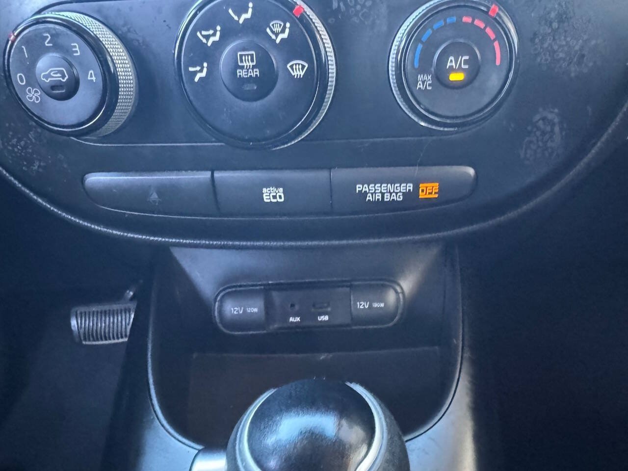 Used 2014 Kia Soul FWD image 32