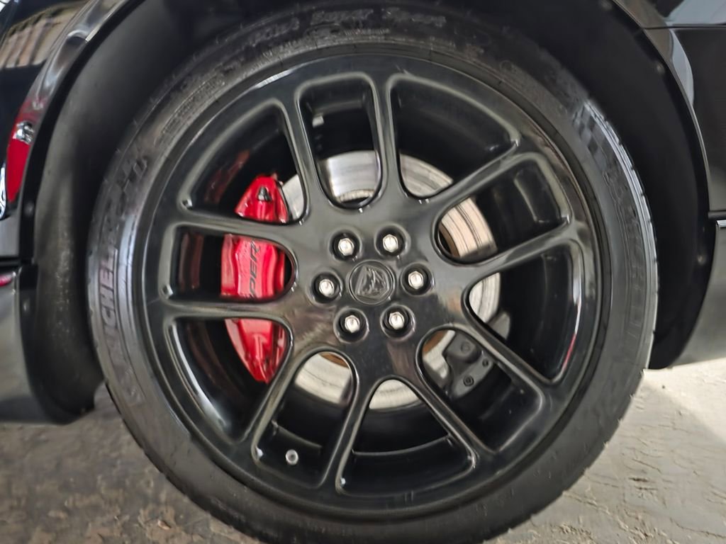Used 2004 Dodge Viper SRT-10 RWD image 20