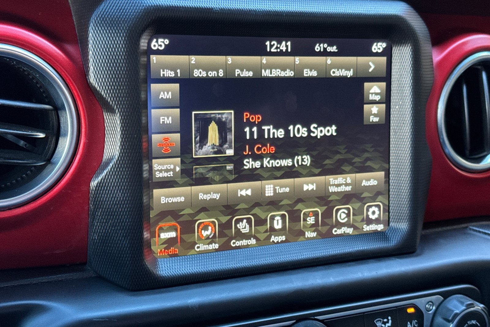 Used 2020 Jeep Gladiator Rubicon image 16