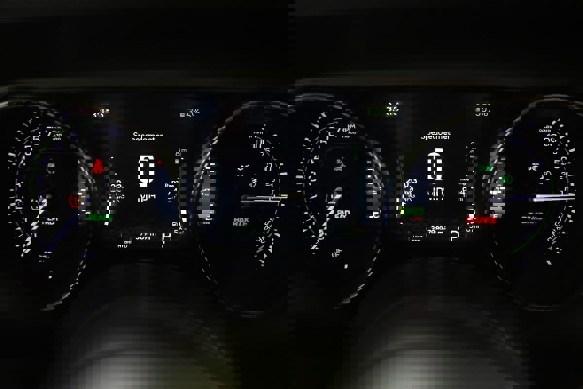 Used 2023 Jeep Wrangler Unlimited w/ Cold Weather Group image 17