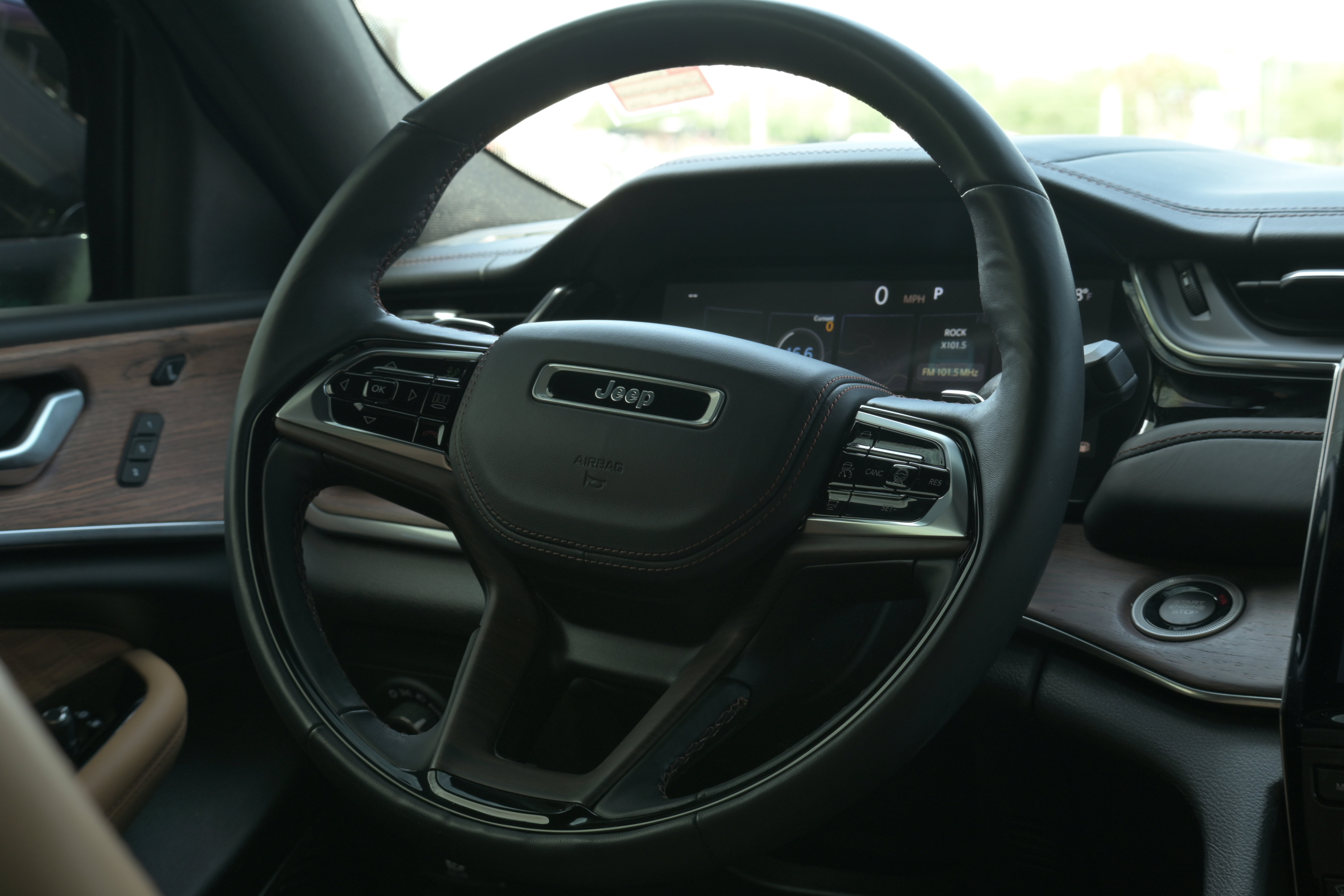 Used 2023 Jeep Grand Cherokee Summit w/ Adv Protech Group IV RWD image 24