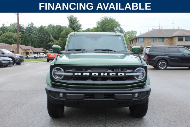Used 2025 Ford Bronco Outer Banks AWD/4WD image 3