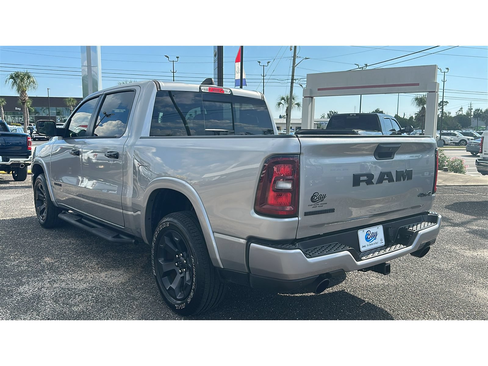 Used 2025 RAM 1500 Big Horn AWD/4WD image 4