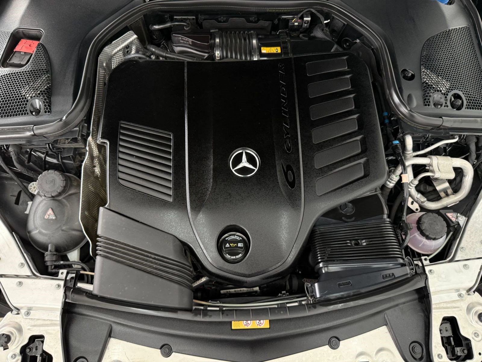 Used 2023 Mercedes-Benz E 450 Coupe image 32