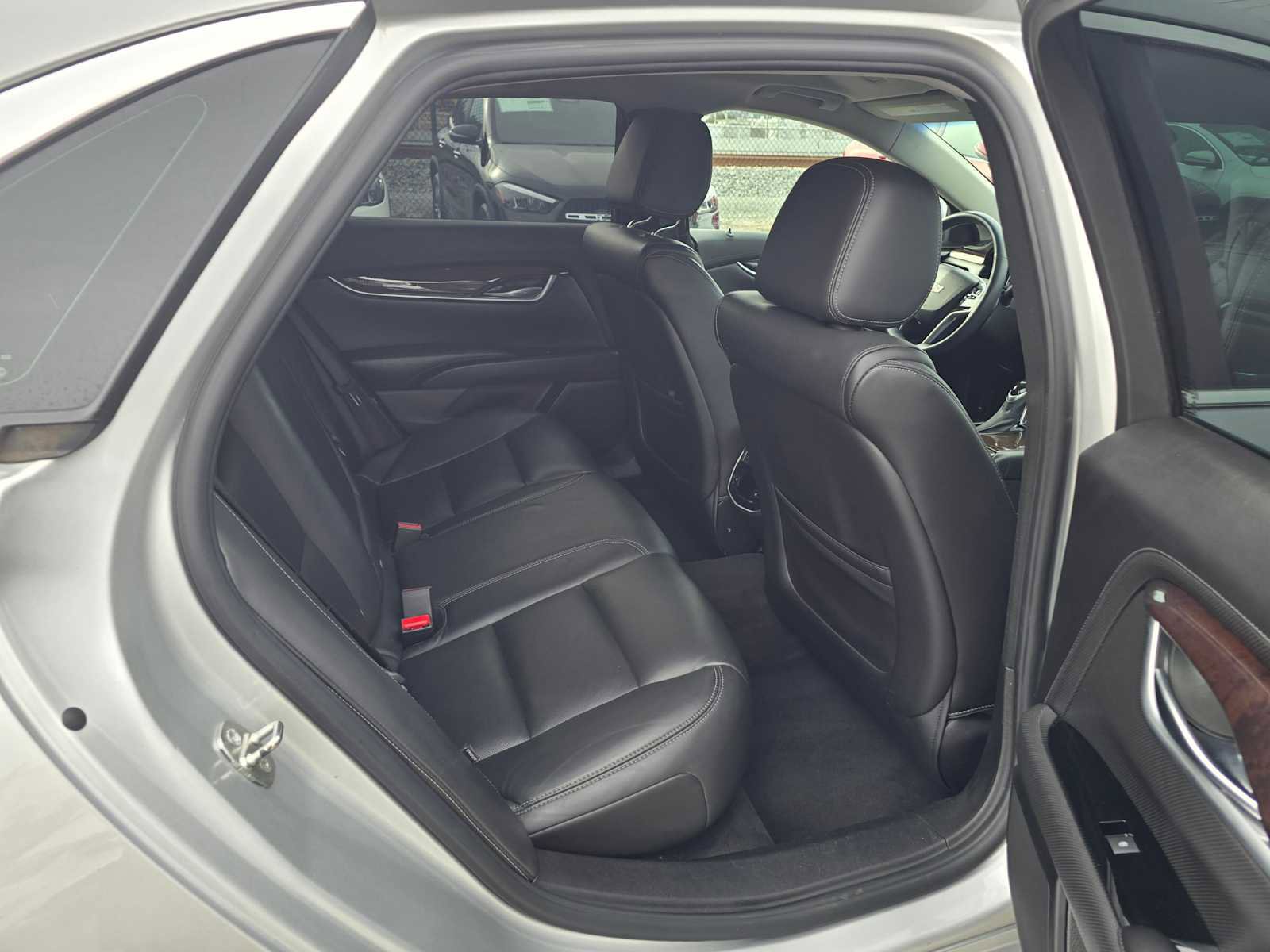 Used 2017 Cadillac XTS Luxury image 13