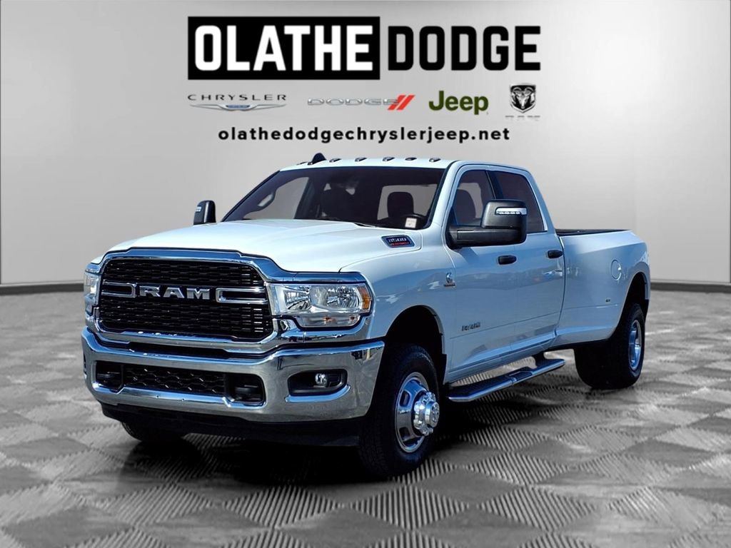 Certified 2024 RAM 3500 Big Horn AWD/4WD image 1