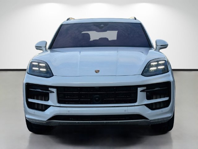 Used 2025 Porsche Cayenne S AWD/4WD image 8