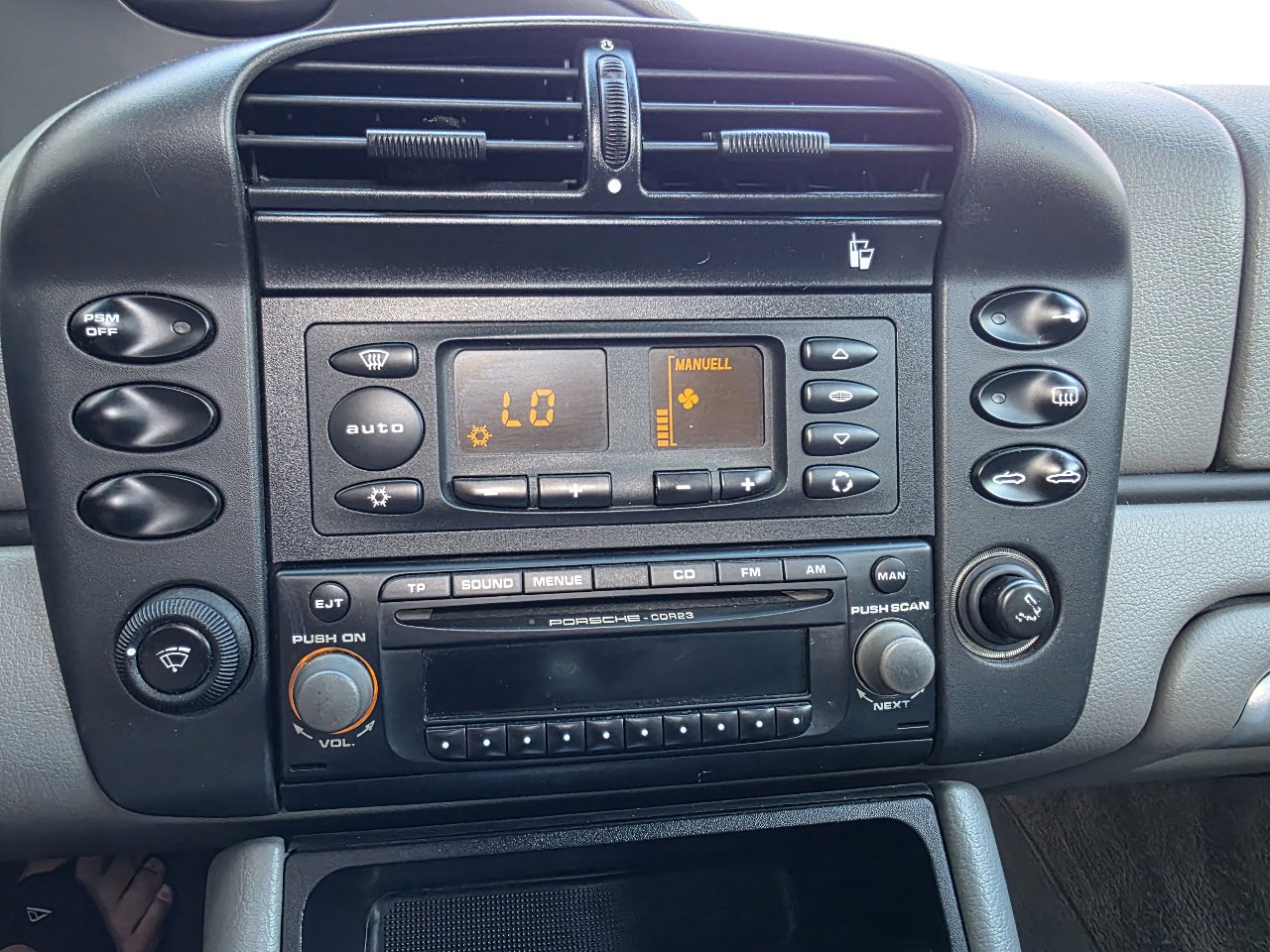 Used 2003 Porsche Boxster S image 12