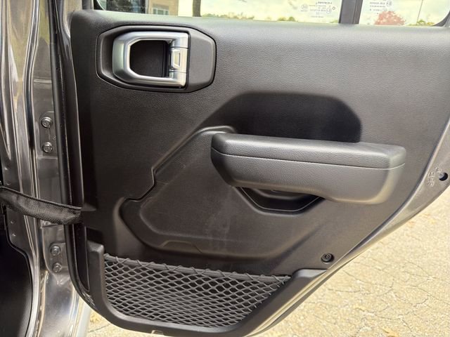 Used 2024 Jeep Gladiator Mojave w/ Convenience Group AWD/4WD image 16