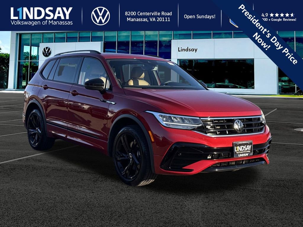 Used 2024 Volkswagen Tiguan SE R-Line image 1