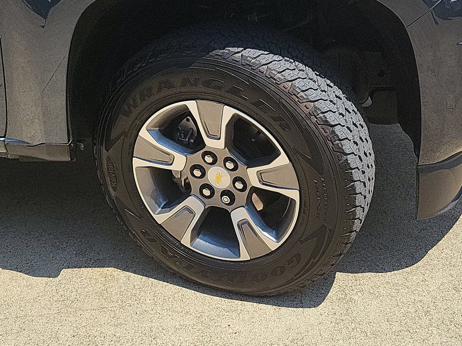 Used 2020 Chevrolet Colorado Z71 RWD image 32