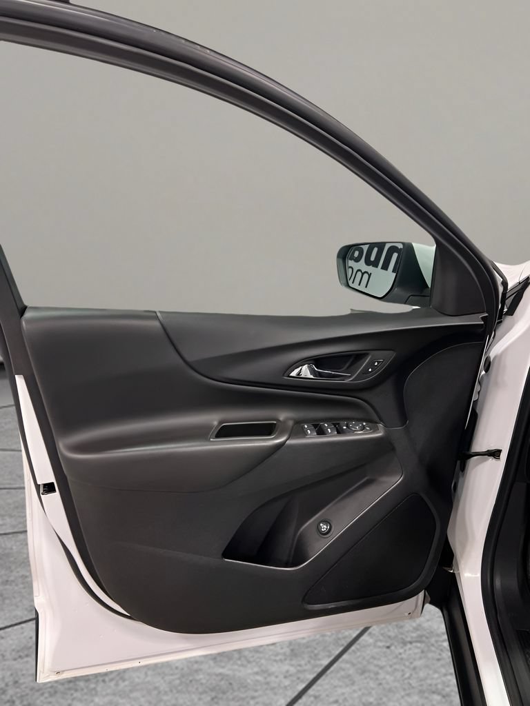 Used 2024 Chevrolet Equinox LT AWD/4WD image 8